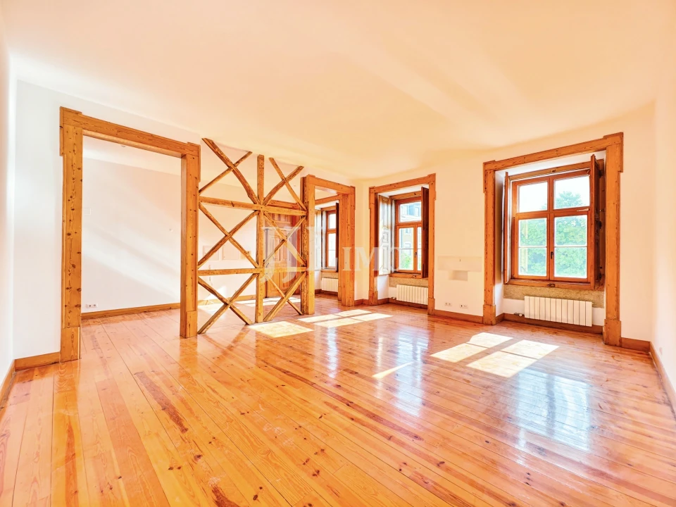 Apartamento T3 para Venda em Santa Maria Maior Foto 2