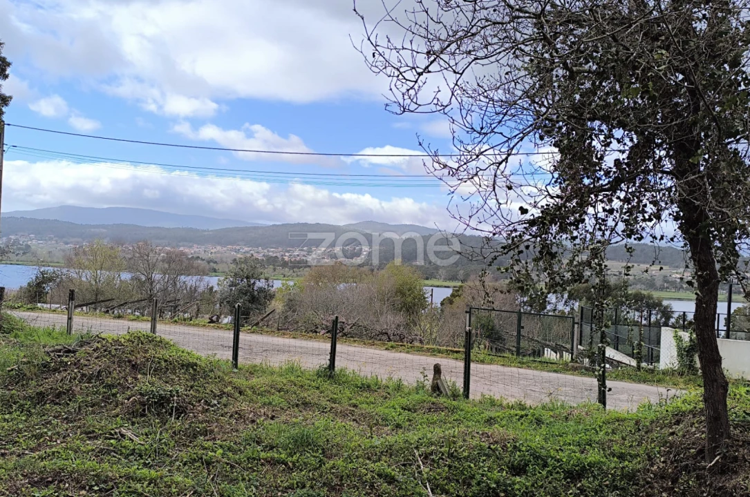 Terreno para Venda em Lanhelas Foto 2