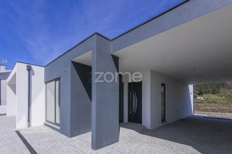 Moradia T3 para Venda em Alijo Foto 31