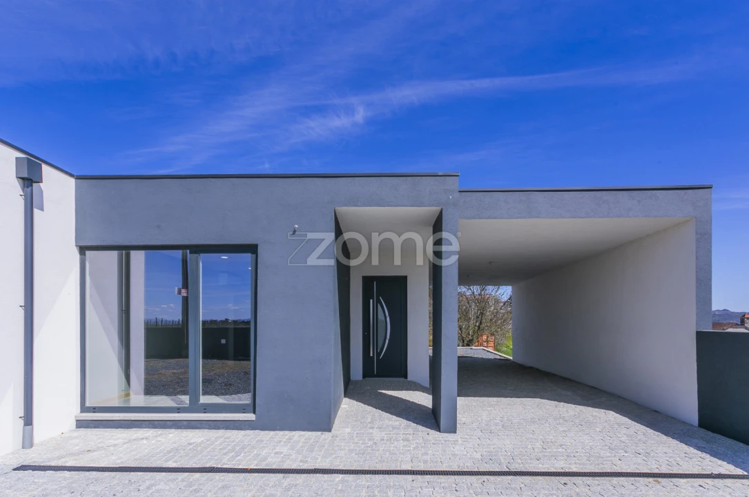 Moradia T3 para Venda em Alijo Foto 35