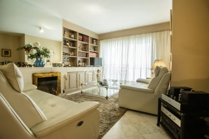 Apartamento T4 para Venda em Aldoar, Foz do Douro e Nevogilde