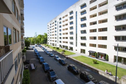 Apartamento T4 para Venda em Aldoar, Foz do Douro e Nevogilde
