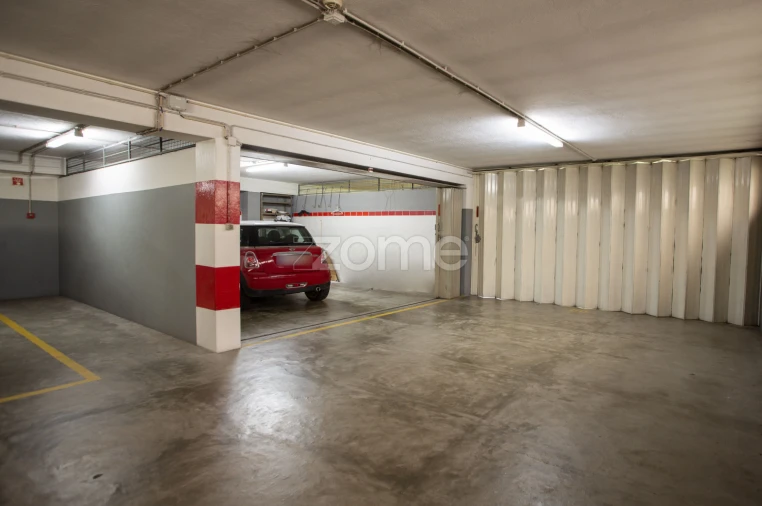 Apartamento T4 para Venda em Aldoar, Foz do Douro e Nevogilde Foto 36