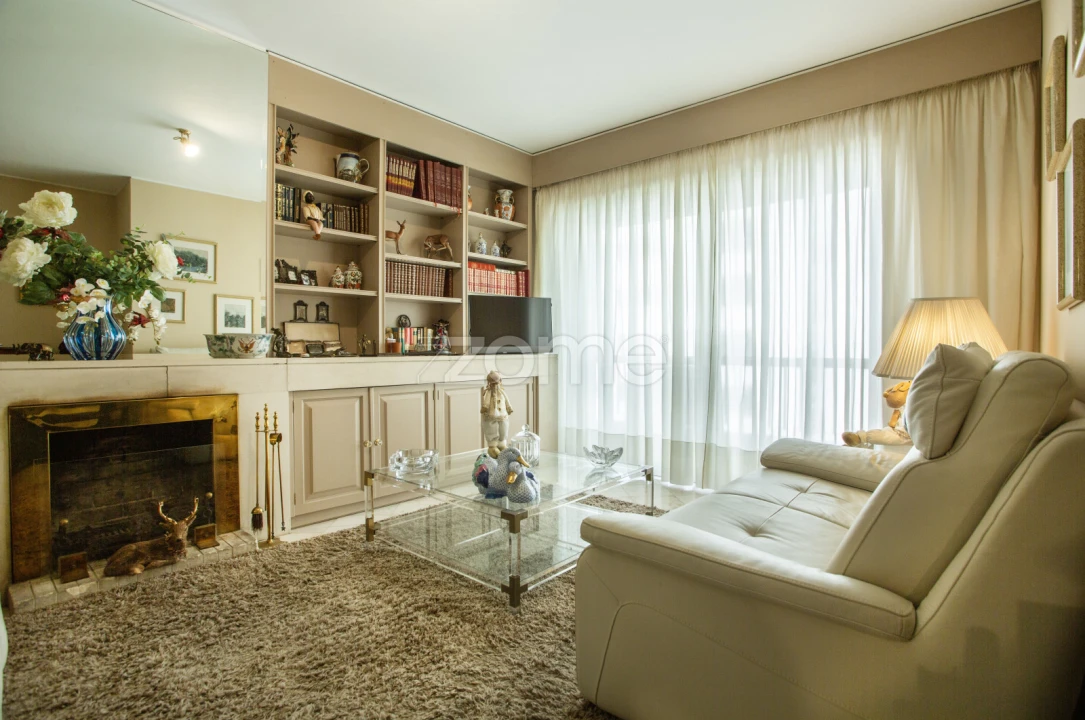Apartamento T4 para Venda em Aldoar, Foz do Douro e Nevogilde Foto 3
