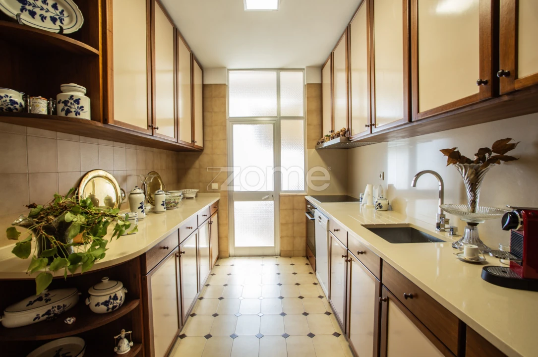 Apartamento T4 para Venda em Aldoar, Foz do Douro e Nevogilde Foto 30