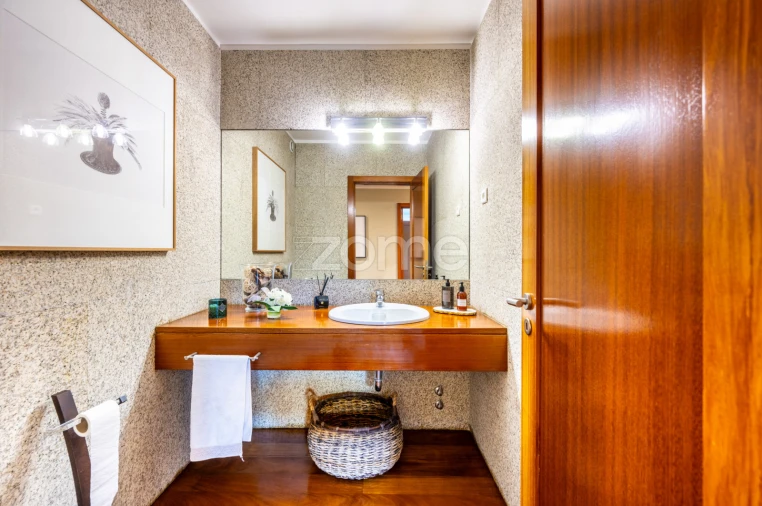 Apartamento T4 para Venda em Matosinhos e Leça da Palmeira Foto 13