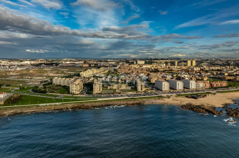 Apartamento T4 para Venda em Matosinhos e Leça da Palmeira Foto 48