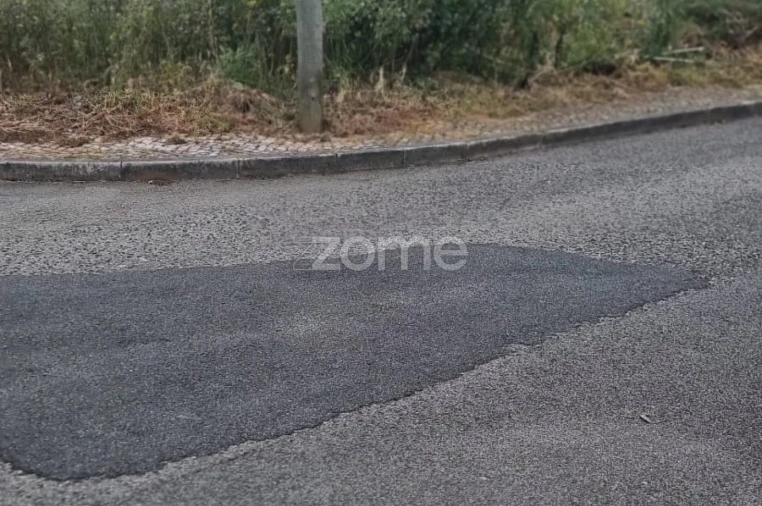 Terreno para Venda em Rio de Mouro Foto 4