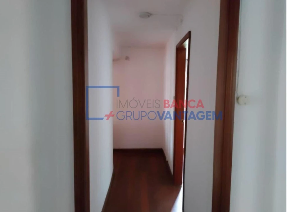 Moradia T4 para Venda em Santo Antonio Foto 13