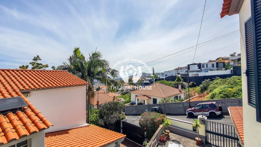 Moradia T2 para Venda em Funchal (Santa Luzia) Foto 4