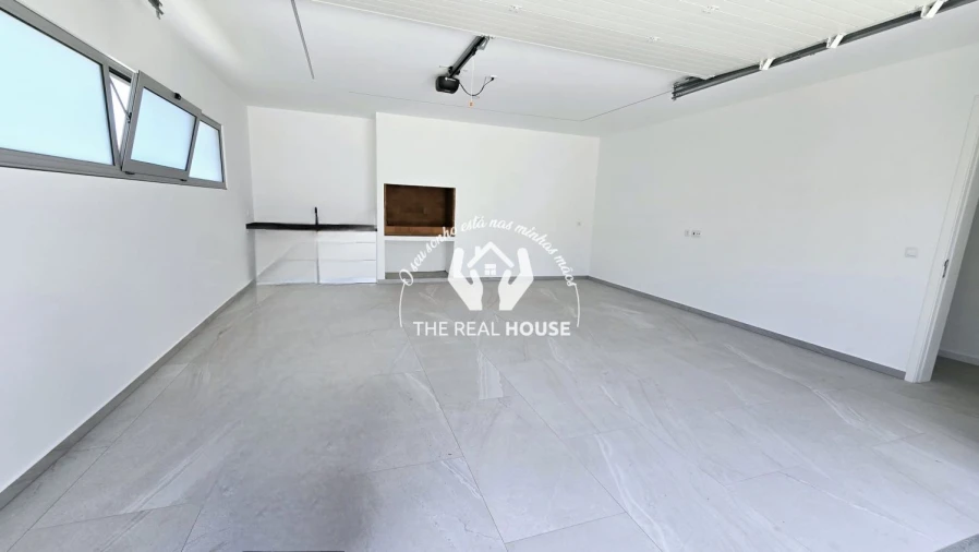 Moradia T3 para Venda em Calheta Foto 24