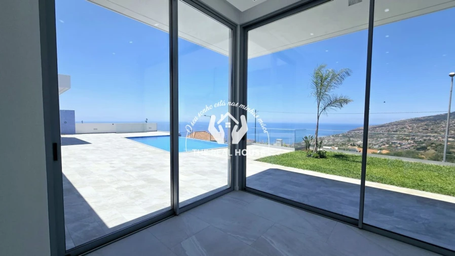 Moradia T3 para Venda em Calheta Foto 25