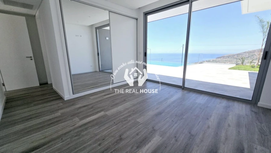 Moradia T3 para Venda em Calheta Foto 19