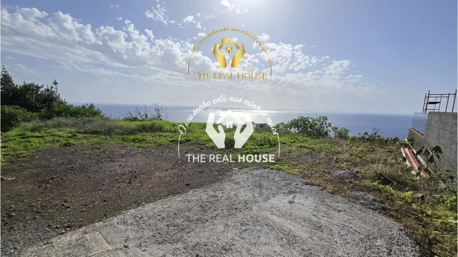 Terreno para Venda em Calheta Foto 4