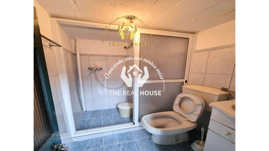 Moradia T2 para Venda em Ribeira Brava Foto 9