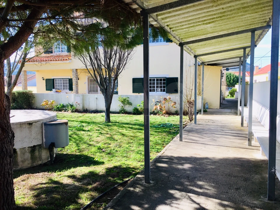 Moradia T6 para Venda em Arruda dos Vinhos Foto 2