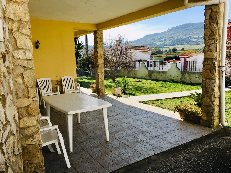 Moradia T6 para Venda em Arruda dos Vinhos Foto 1