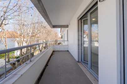 Apartamento T3 para Venda em Carcavelos e Parede