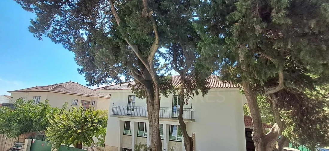 Apartamento T3 para Venda em Carcavelos e Parede Foto 2
