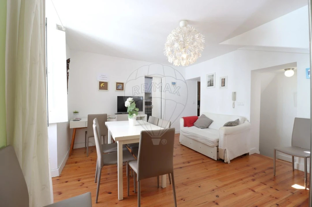 Apartamento T2 para Venda em Santa Maria Maior Foto 2