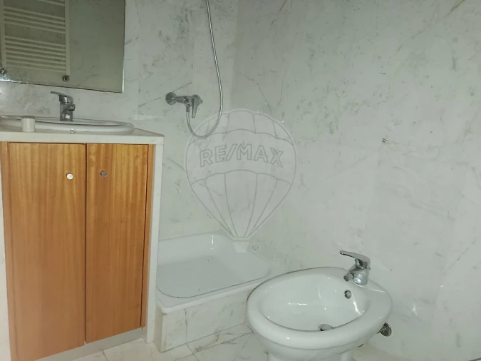 Apartamento T2 para Venda em Oliveira do Douro Foto 18