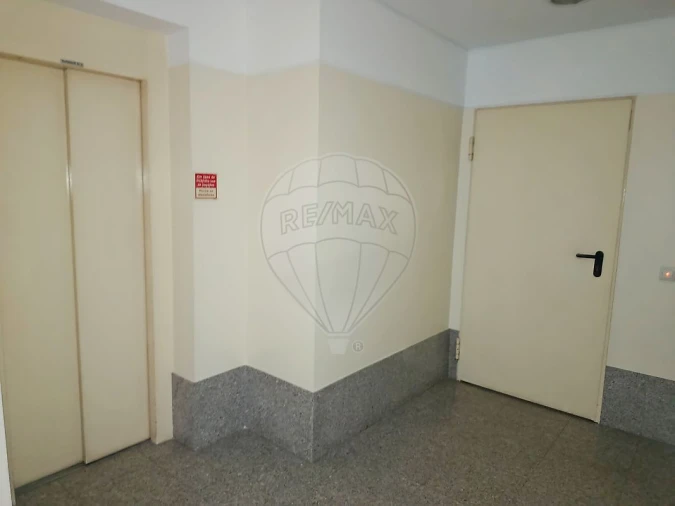 Apartamento T2 para Venda em Oliveira do Douro Foto 5