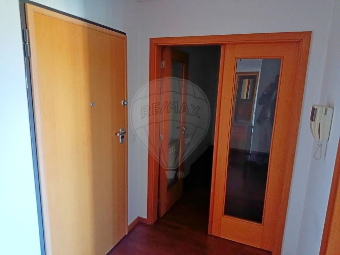 Apartamento T2 para Venda em Oliveira do Douro Foto 6