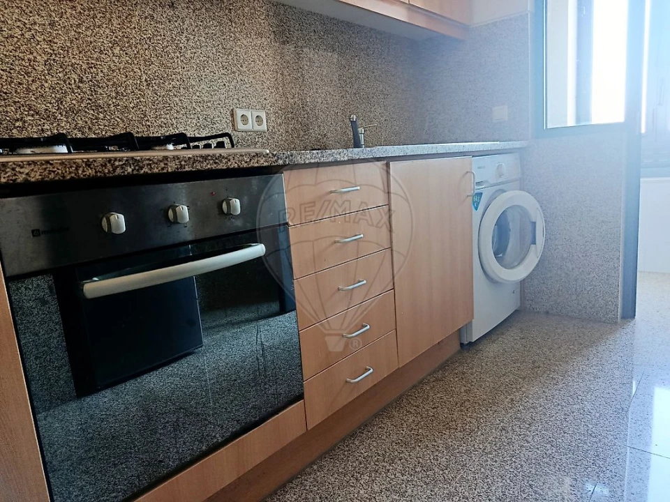 Apartamento T2 para Venda em Oliveira do Douro Foto 15