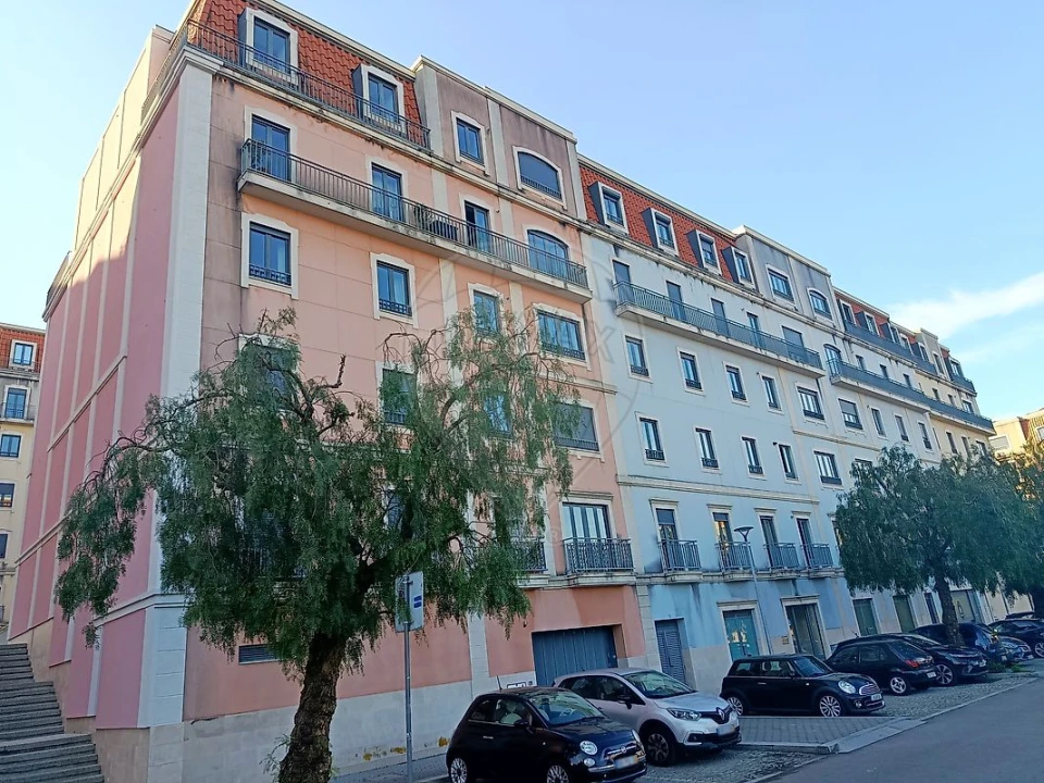 Apartamento T2 para Venda em Oliveira do Douro Foto 1