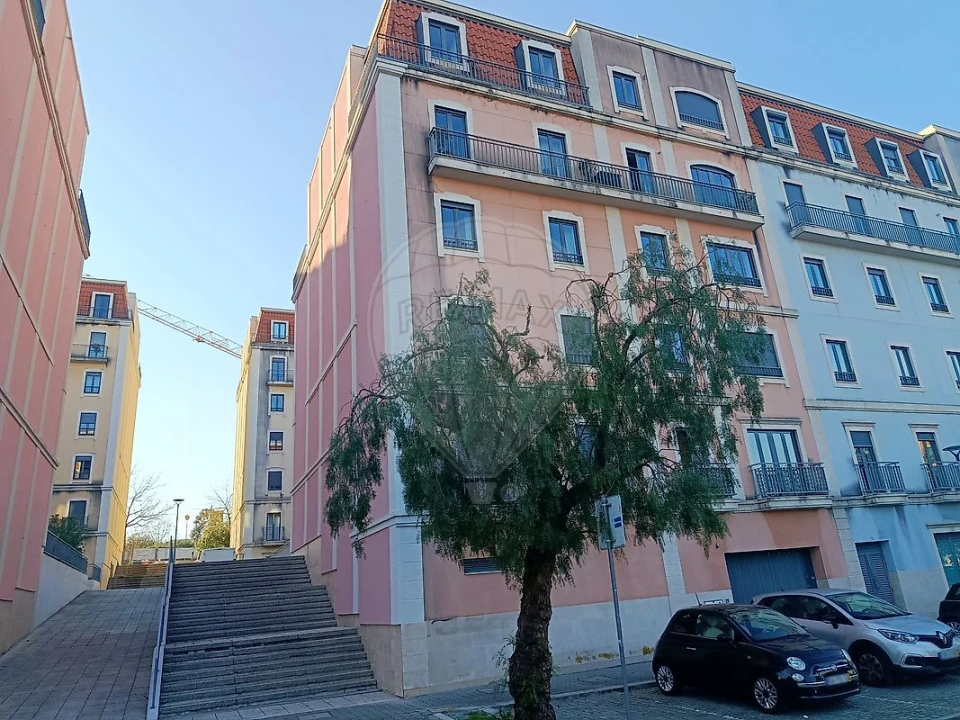 Apartamento T2 para Venda em Oliveira do Douro Foto 2