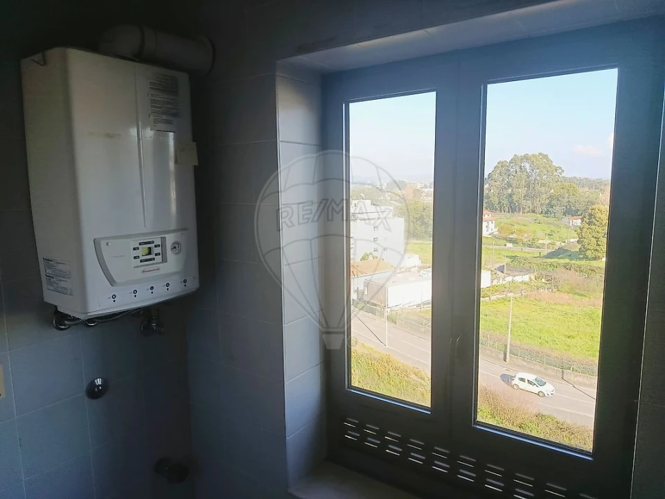 Apartamento T2 para Venda em Oliveira do Douro Foto 12