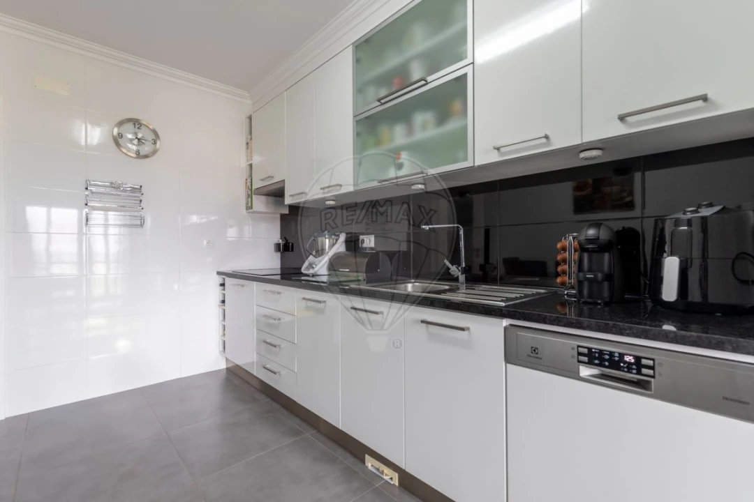 Moradia T4 para Venda em Lourinhã e Atalaia Foto 5