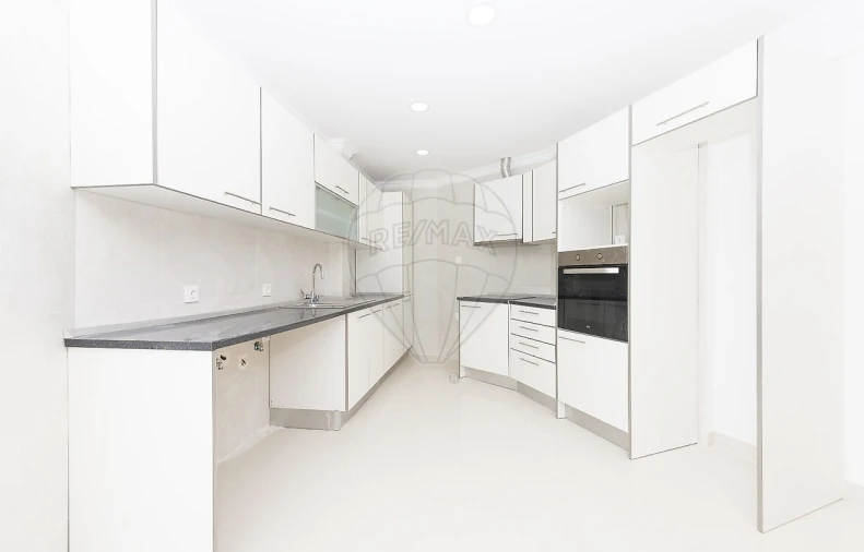 Apartamento T2 para Venda em Carnaxide e Queijas Foto 5