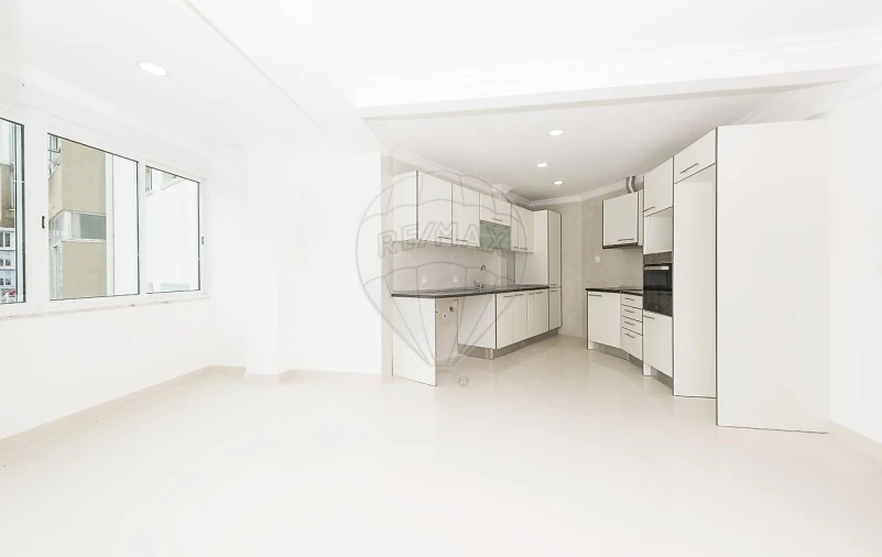 Apartamento T2 para Venda em Carnaxide e Queijas Foto 4