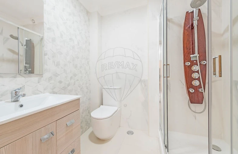 Apartamento T2 para Venda em Carnaxide e Queijas Foto 11