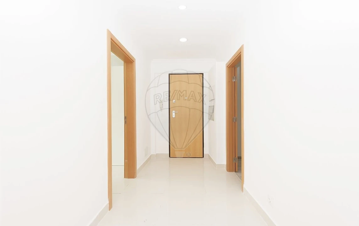 Apartamento T2 para Venda em Carnaxide e Queijas Foto 2