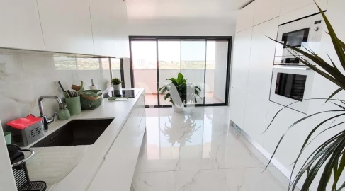 Apartamento T2 para Venda em Faro (Sé e São Pedro)