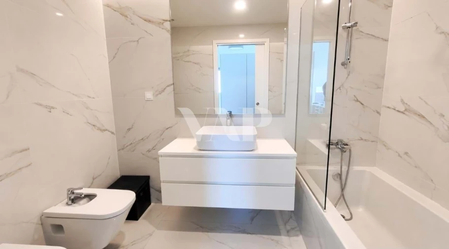 Apartamento T2 para Venda em Faro (Sé e São Pedro) Foto 9