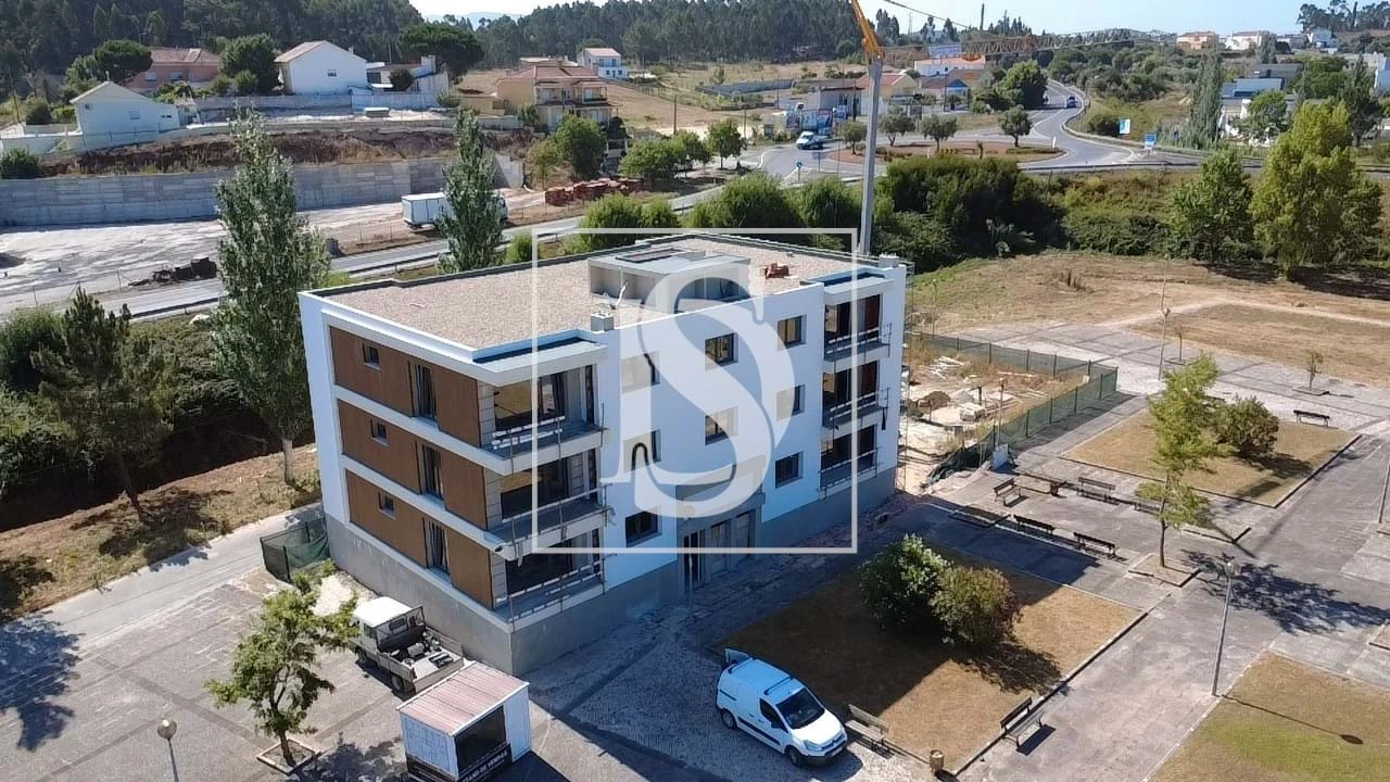 Apartamento T3 para Venda em Ramalhal Foto 1