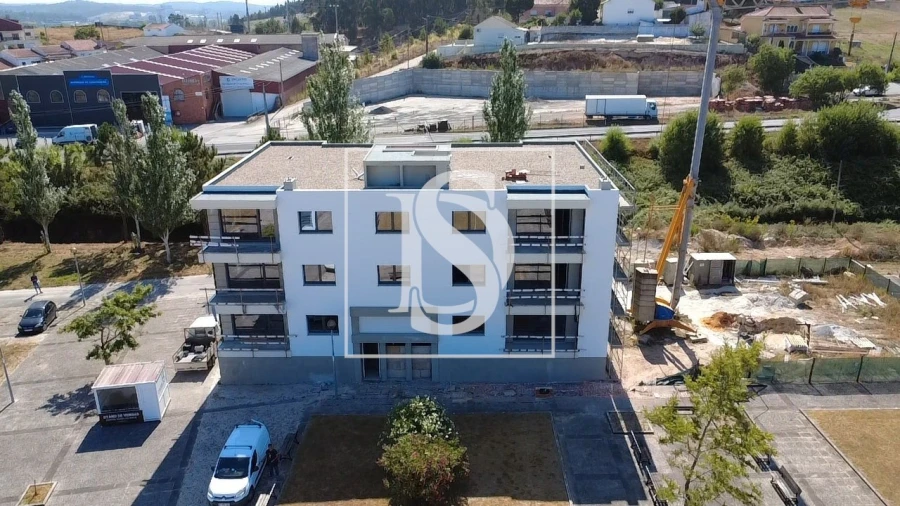 Apartamento T3 para Venda em Ramalhal Foto 4