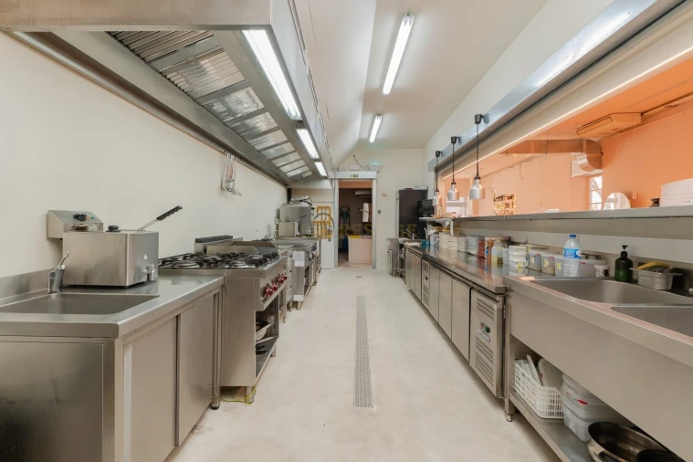 Negócio para Trespasse em Santo António Foto 26