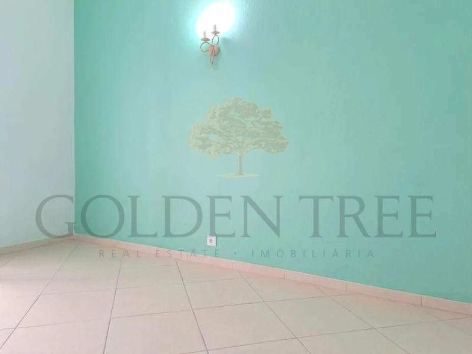 Apartamento T2 para Venda em Quarteira Foto 11