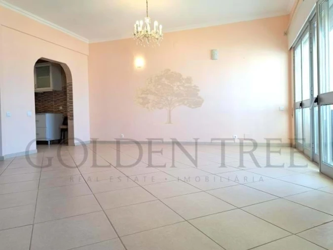 Apartamento T2 para Venda em Quarteira Foto 8