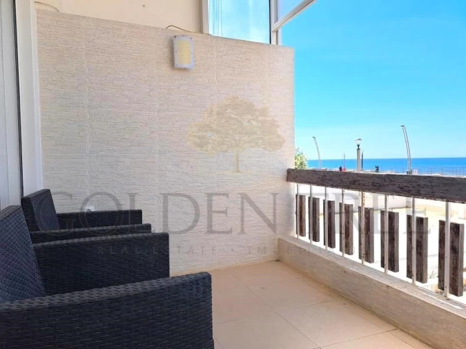 Apartamento T2 para Venda em Quarteira Foto 6