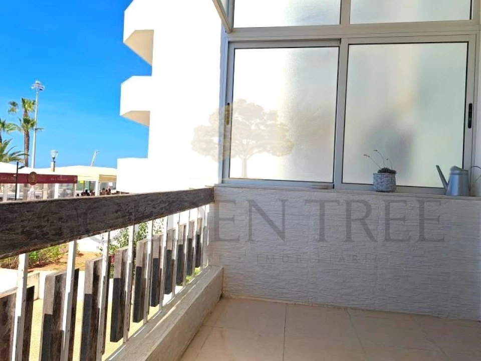 Apartamento T2 para Venda em Quarteira Foto 7