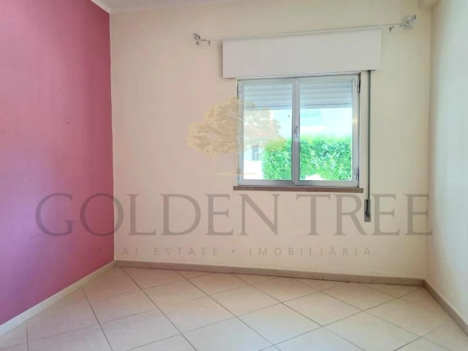 Apartamento T2 para Venda em Quarteira Foto 15