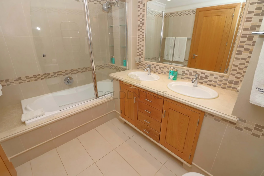Apartamento T2 para Venda em Almancil Foto 13