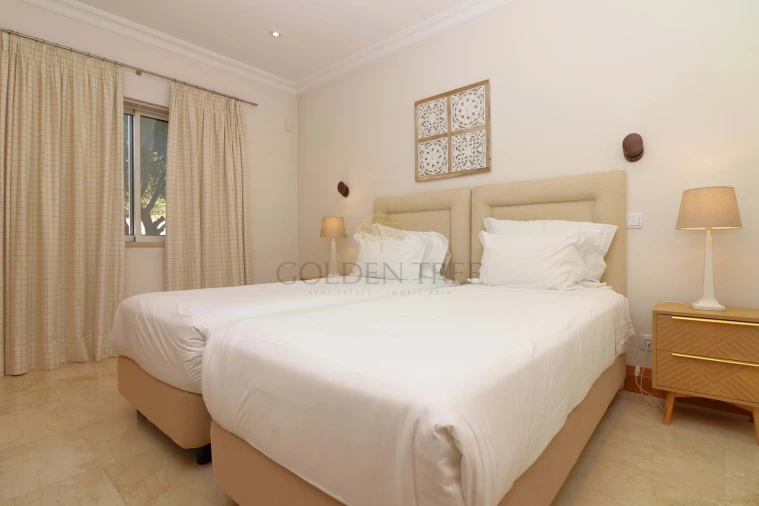 Apartamento T2 para Venda em Almancil Foto 9