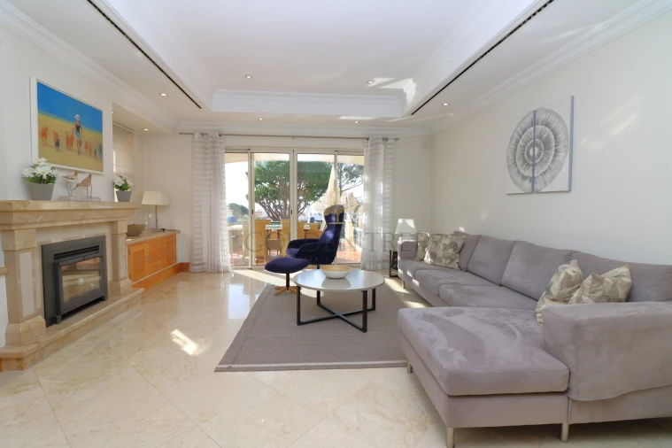 Apartamento T2 para Venda em Almancil Foto 5