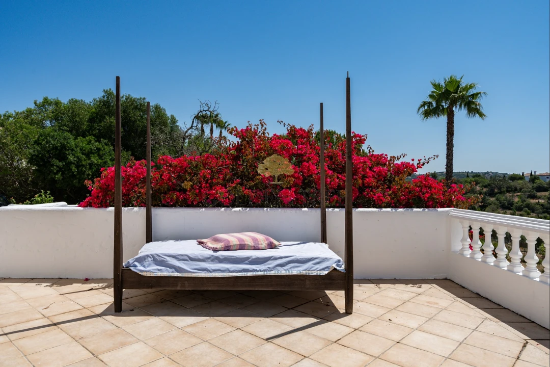 Moradia T5 para Venda em Loule (São Sebastião) Foto 5